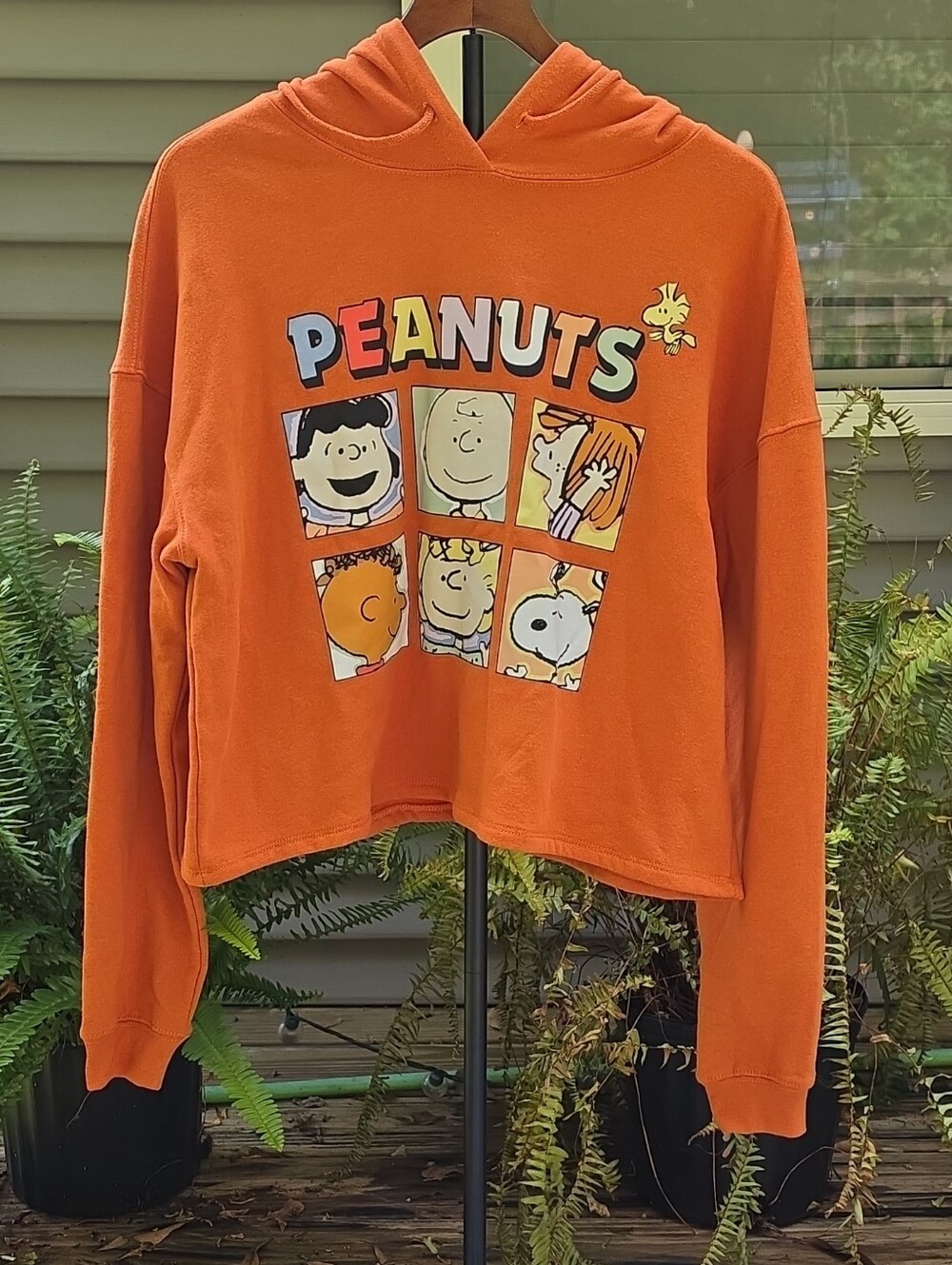 NWT Peanuts Snoopy Cropped Hoodie Women's XL Burnt Orange